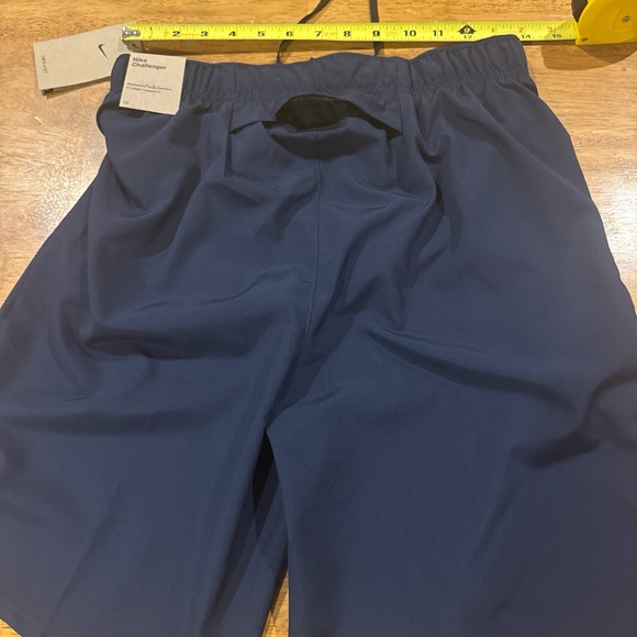 Nike Mens Dri Fit Challenger Running Shorts Small Navy Lined DV9361 451 New Tags - Picture 7 of 10